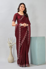 Load image into Gallery viewer, Saree Fashion: Blending Tradition with Modernity
