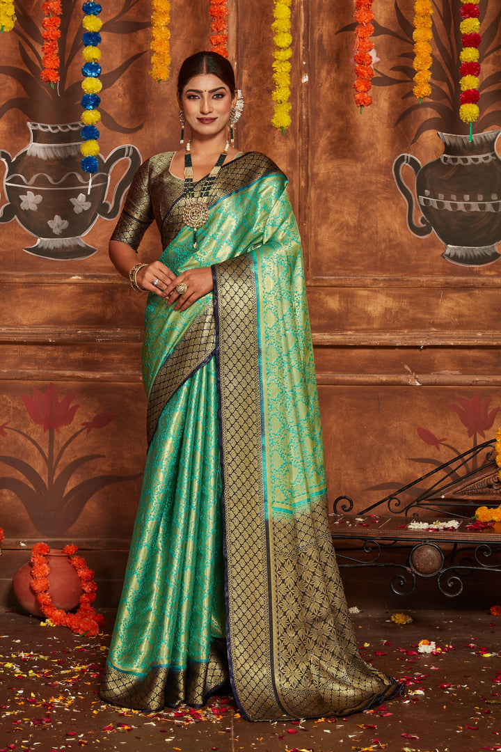 Elegance in Motion: Drapes of Silk and Zari